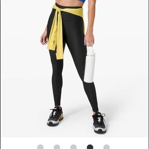 NWT sz4 Lululemon Maped Tight 28 Camo Black /Black